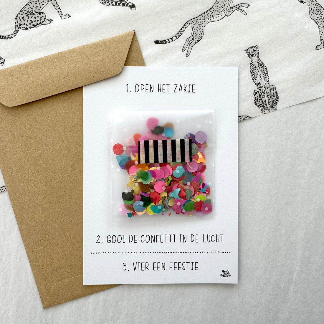 Ansichtkaart - Gooi de confetti in de lucht